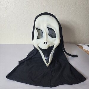 Vintage Fun World Ghost Face Mask Smiling Wazzup Scary Movie Horror Halloween